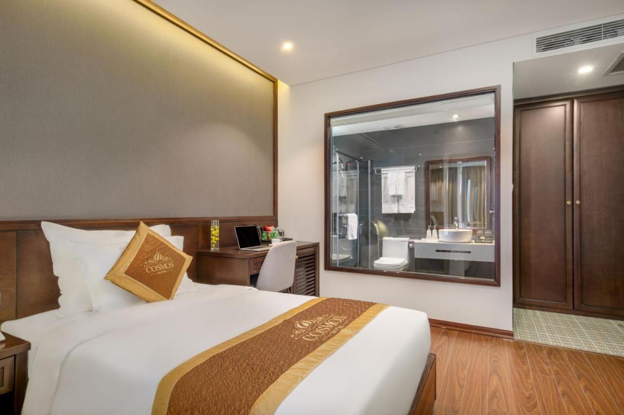 Hotel Cosmos
