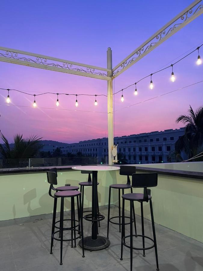 Hotel Amorii *