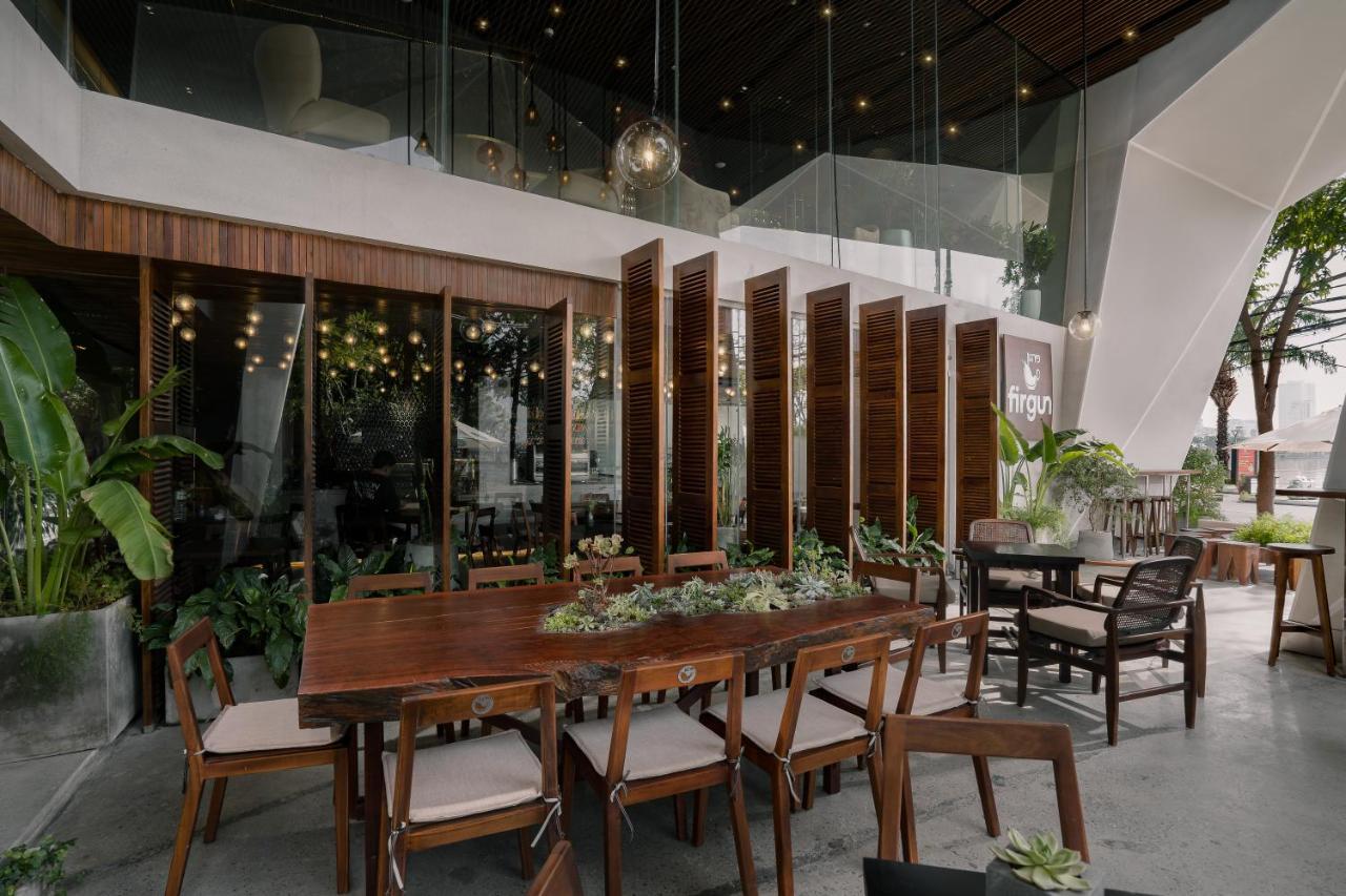Khách sạn Haian Riverfront 4*