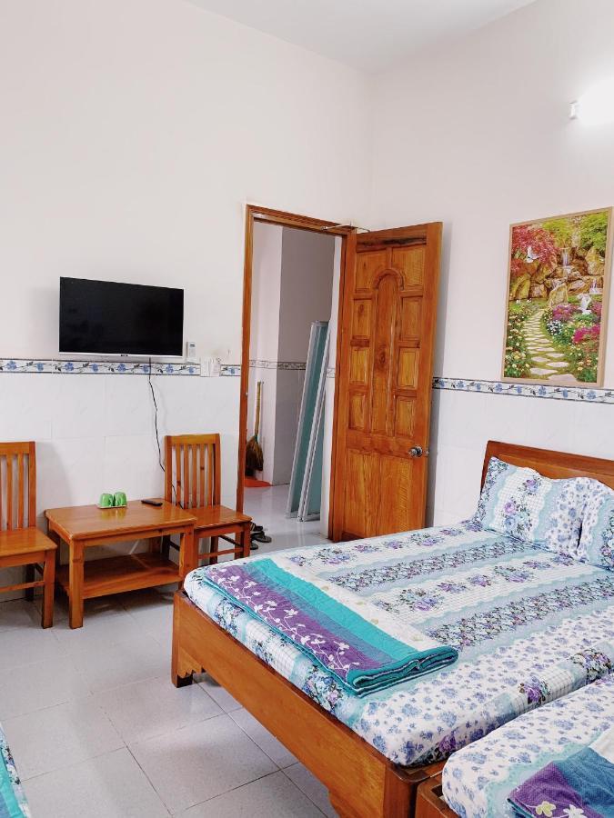 Phu Quy Hotel *