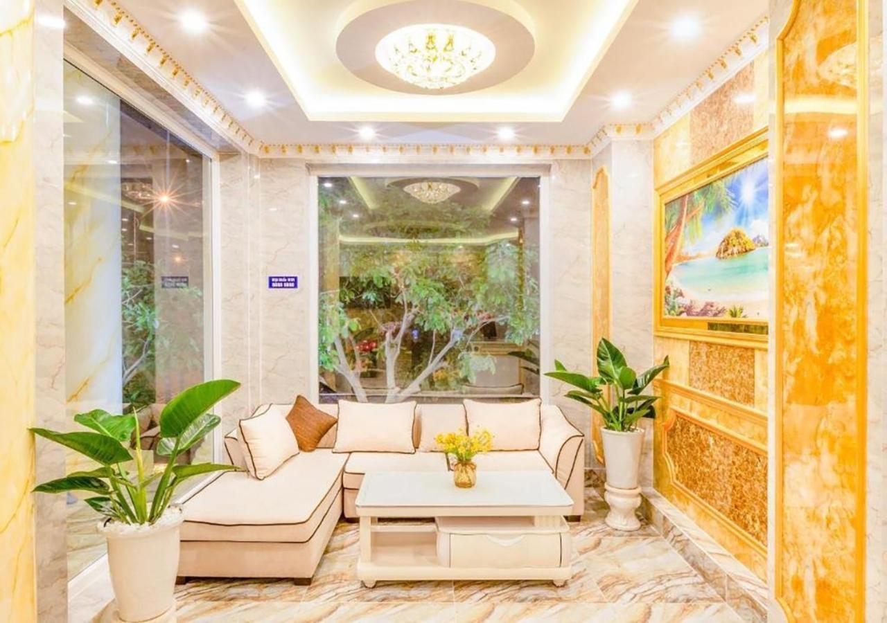 Quang Anh By The Moment 3*