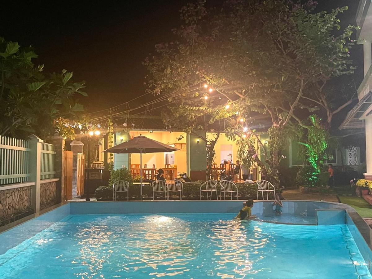 Phu Long & Bar 3*