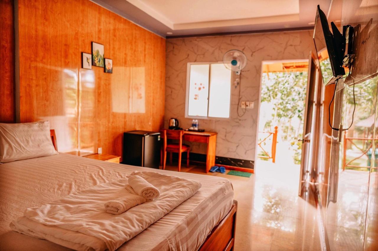 Minh Vuong Village & Restaurant 3*