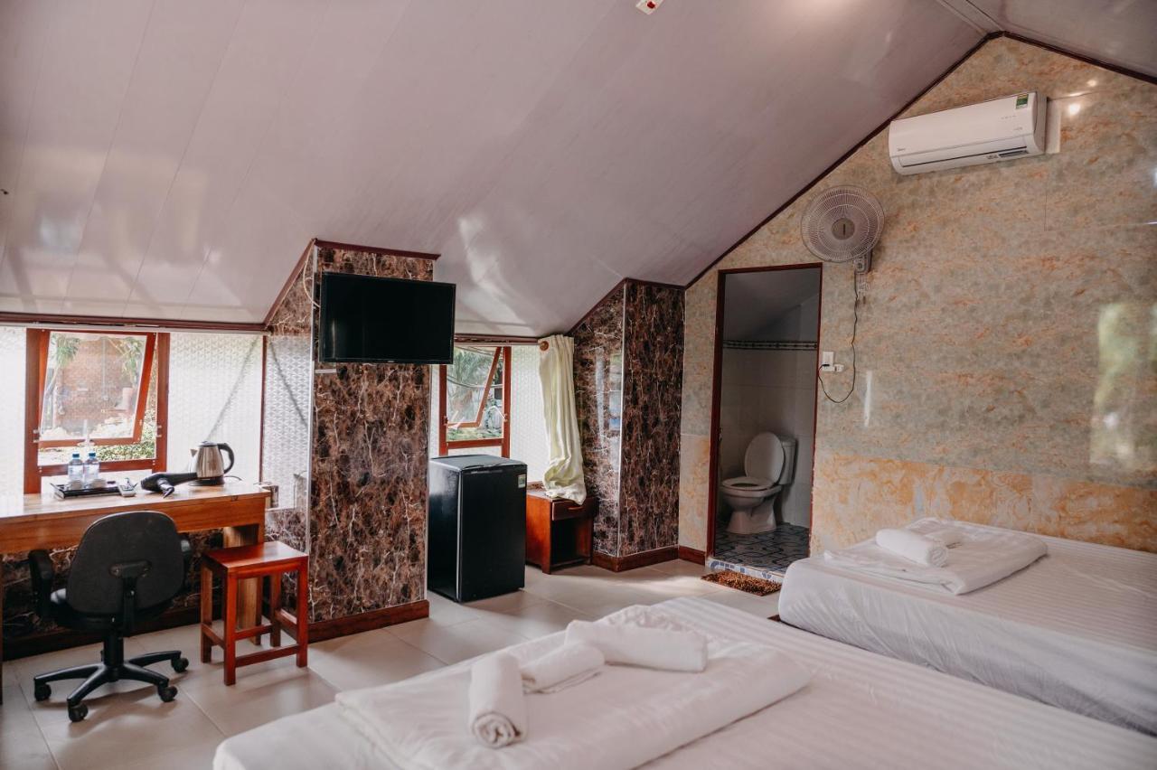 Minh Vuong Village & Restaurant 3*
