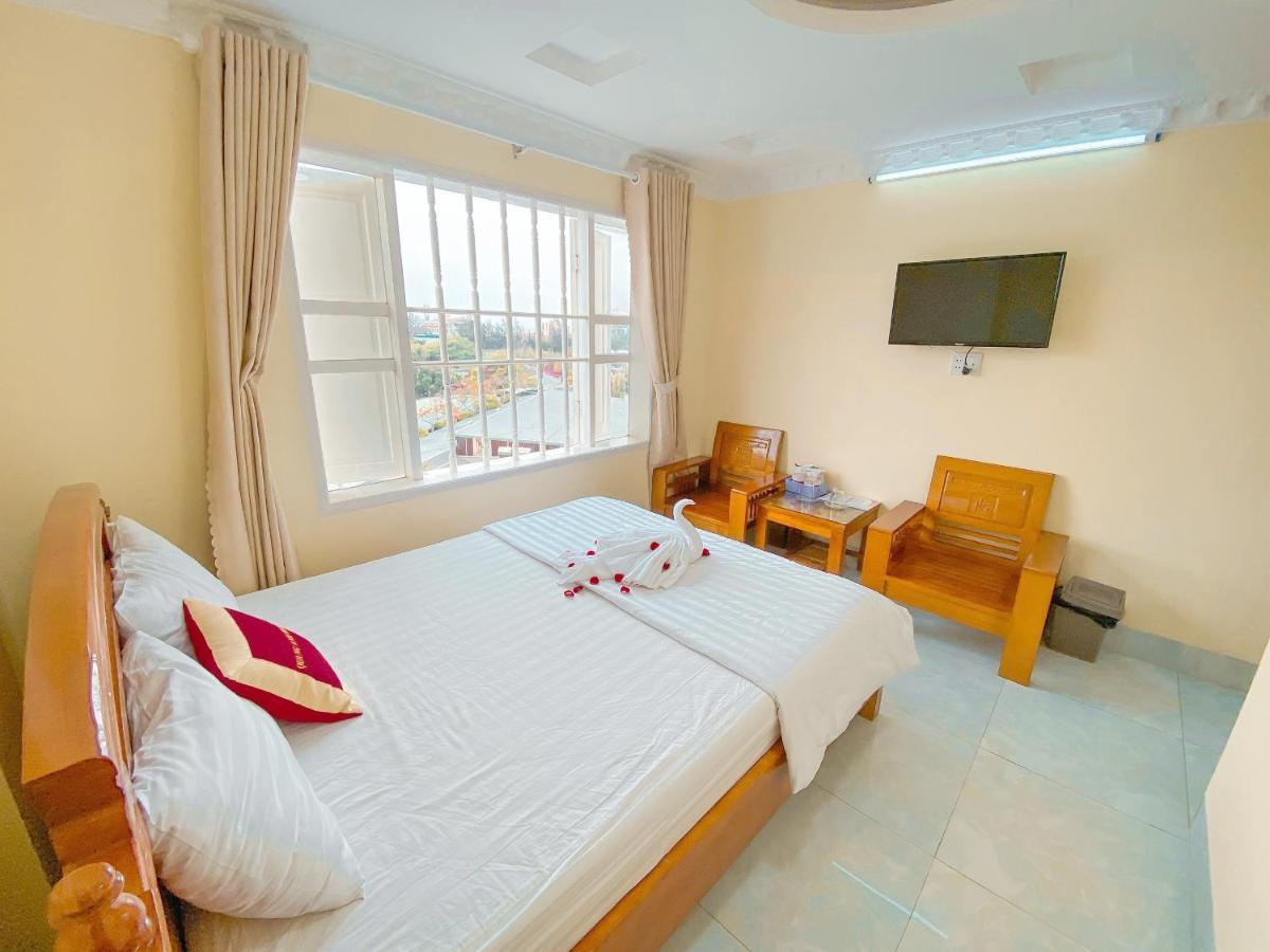 Quang Anh By The Moment 3*