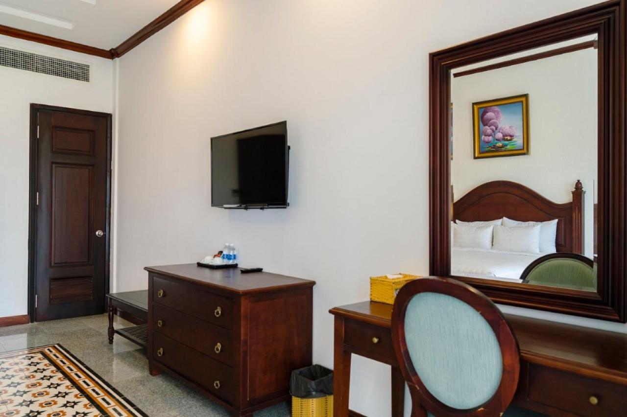 Tahiti Hotel