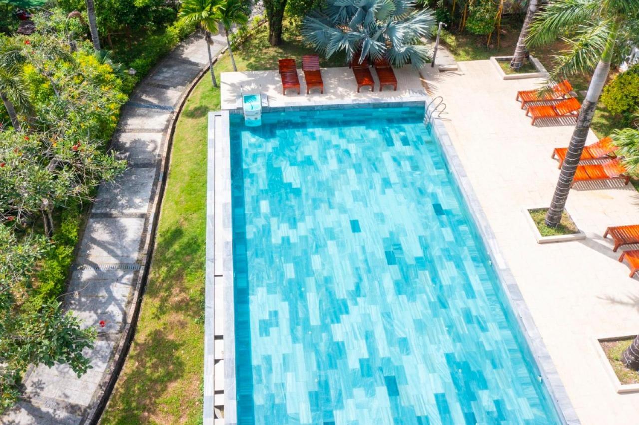 Tahiti Hotel