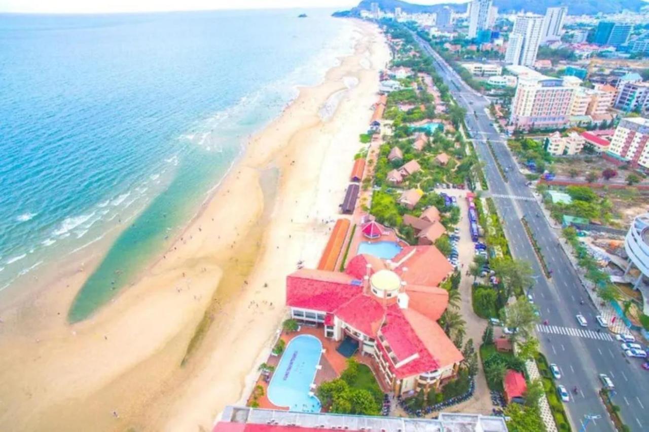 Hotel Quang Anh By The Moment