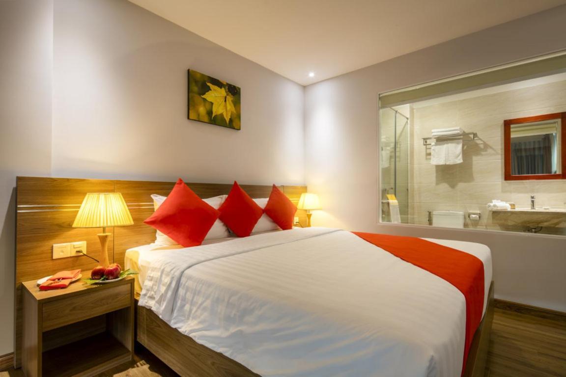 Hotel Maple Leaf & Nha Trang