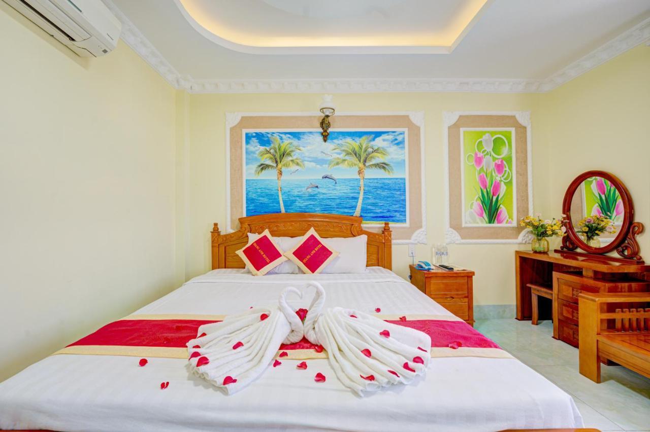 Hotel Quang Anh By The Moment