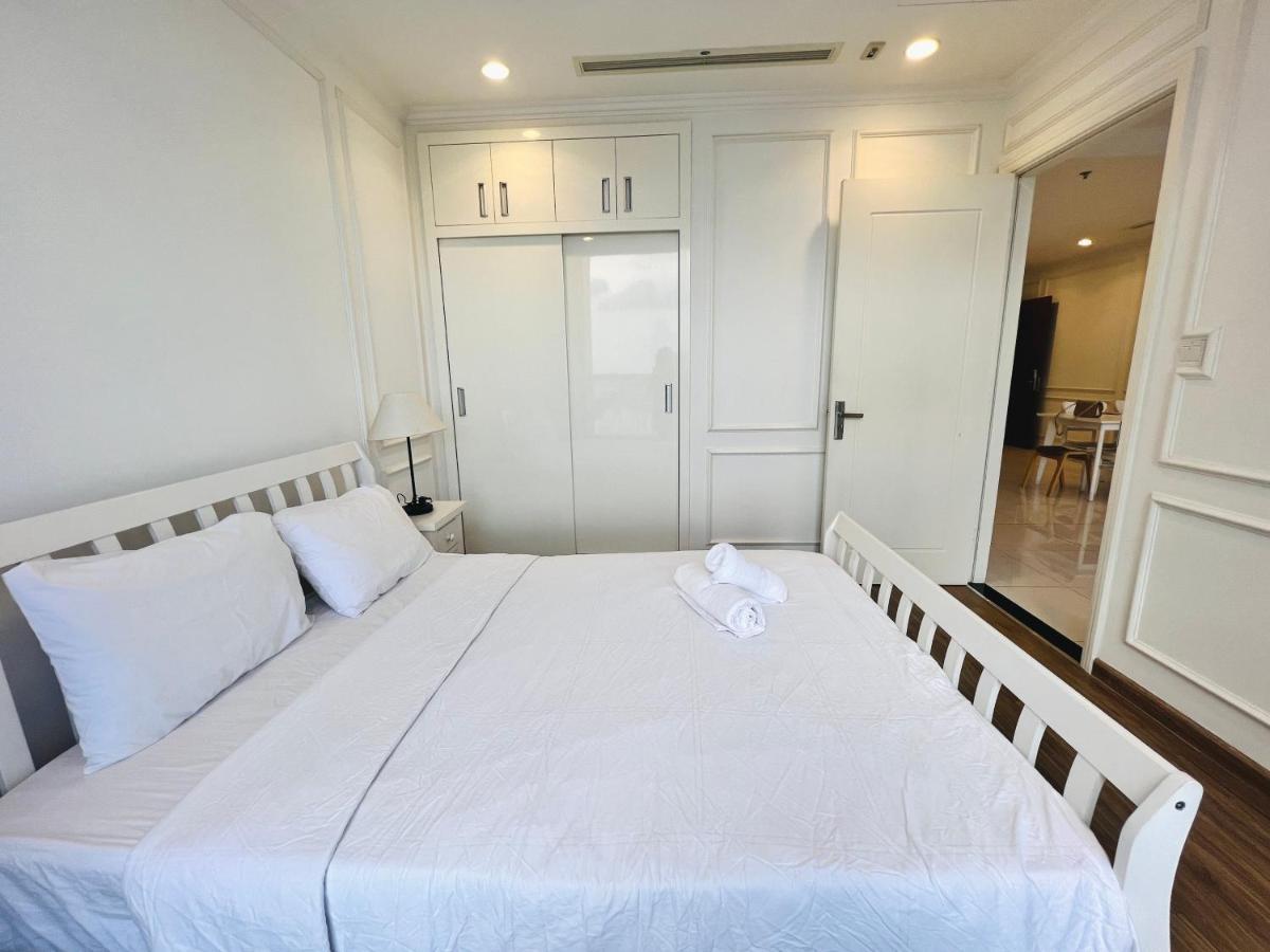 Vinhomes Landmark 81 Apartment *