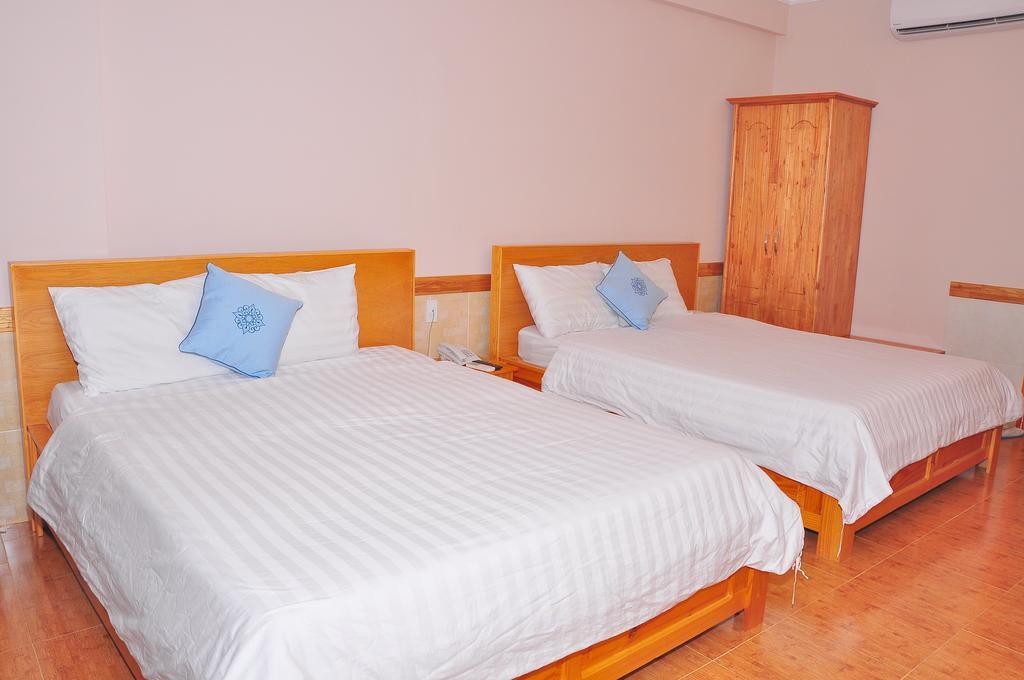 Anh Dao Hotel 2*
