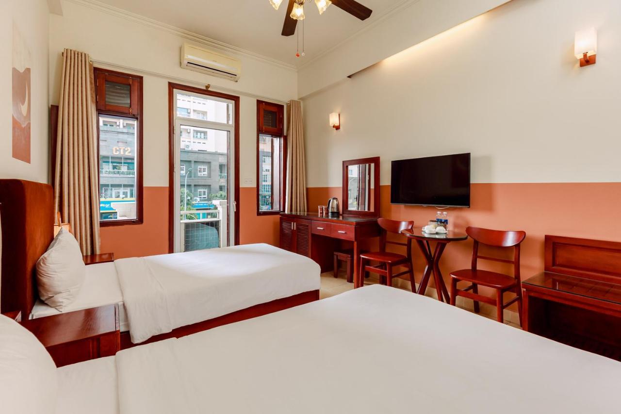 Hotel Super Oyo Capital O 1173 Le Grand - The Ruby Hanoi