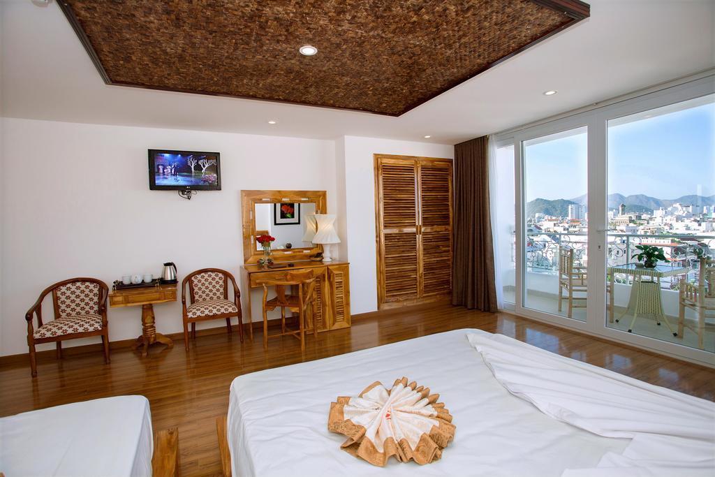 Rex & Hotel Nha Trang