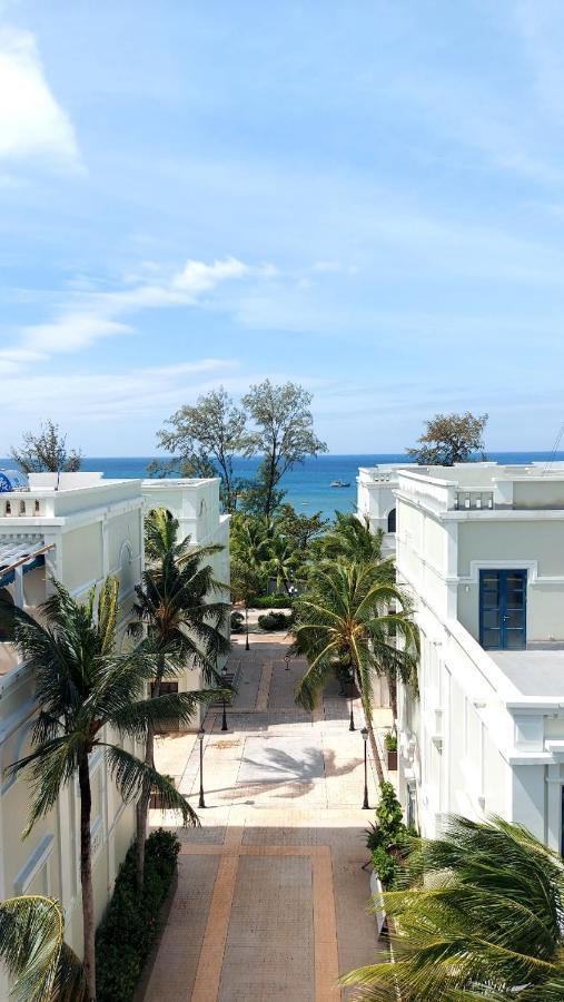 Villa Marina Waterfront Minh Swimming Pool *