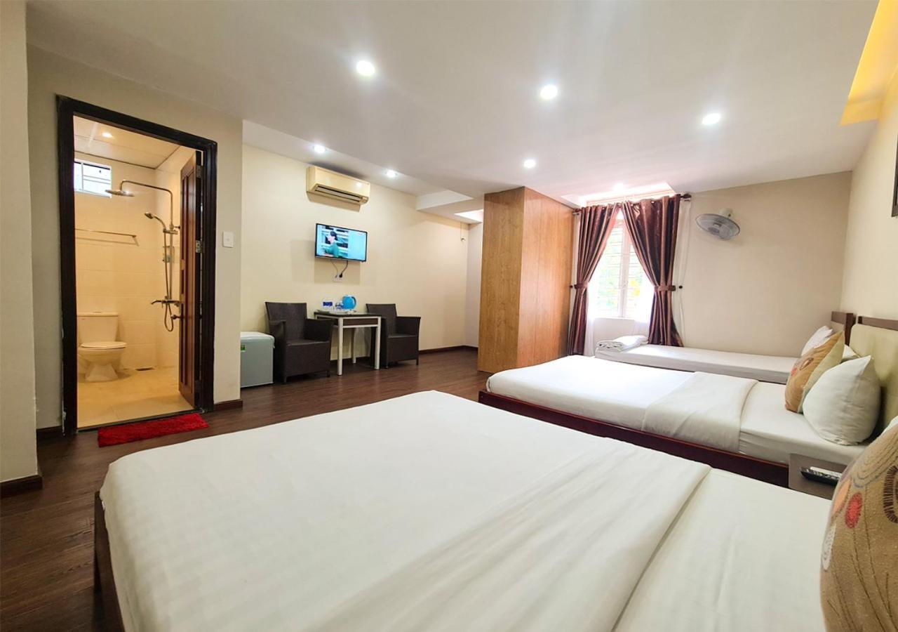 Quan Quan Hotel 2* Da Nang