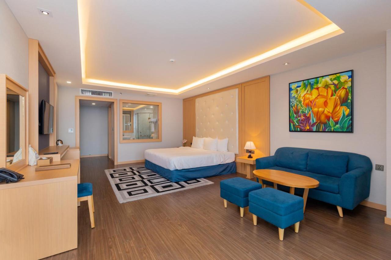 Riva 4*