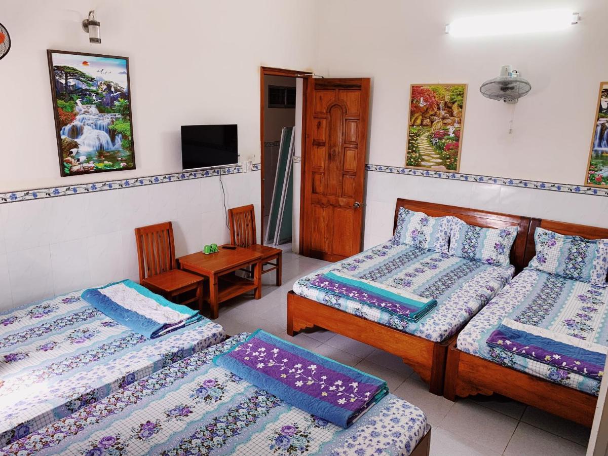 Phu Quy Hotel *