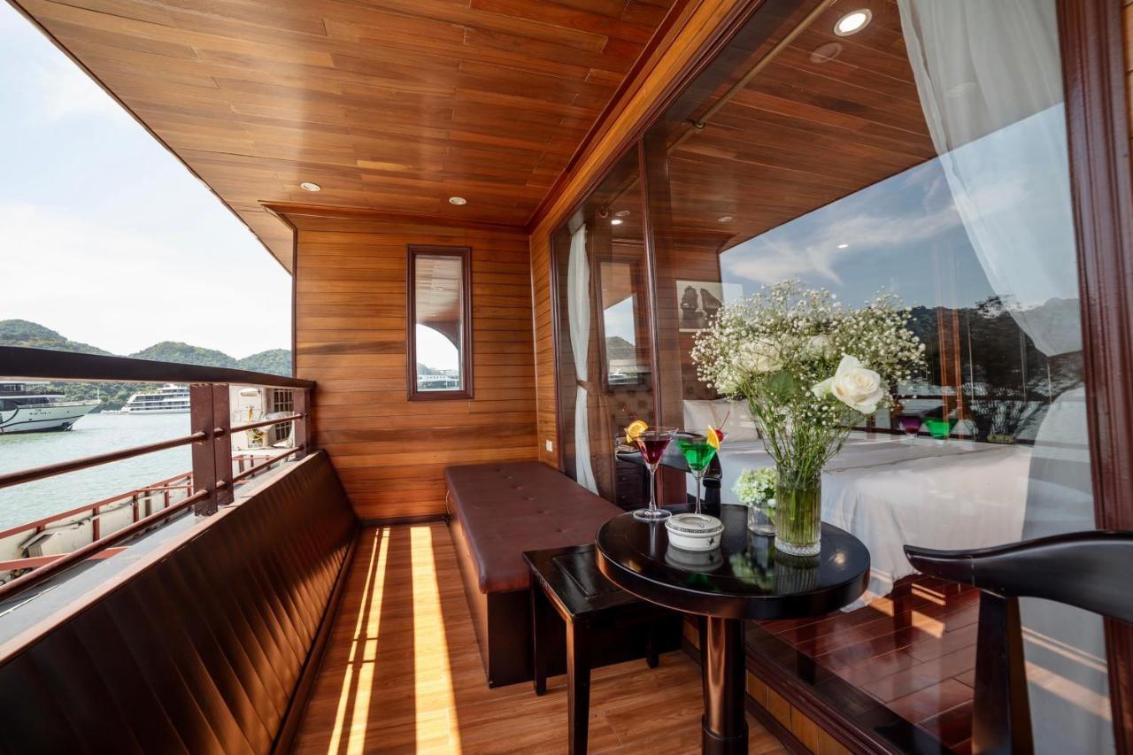 Botel Blue Diamond Cruise Ha Long