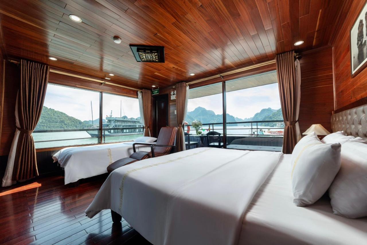 Blue Diamond Cruise Botel Ha Long