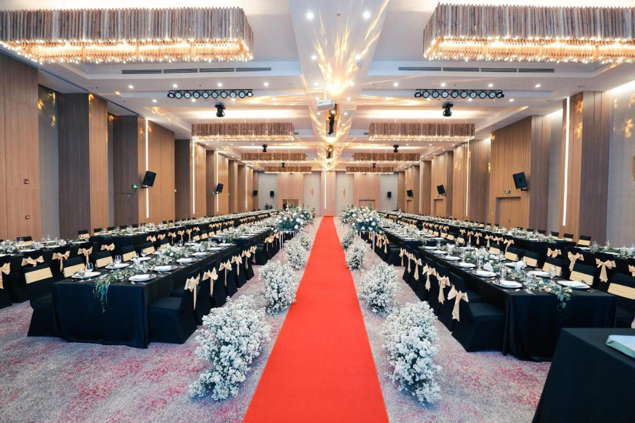 & Saigon Airport By Ihg Hotel Ho Chi Minh City
