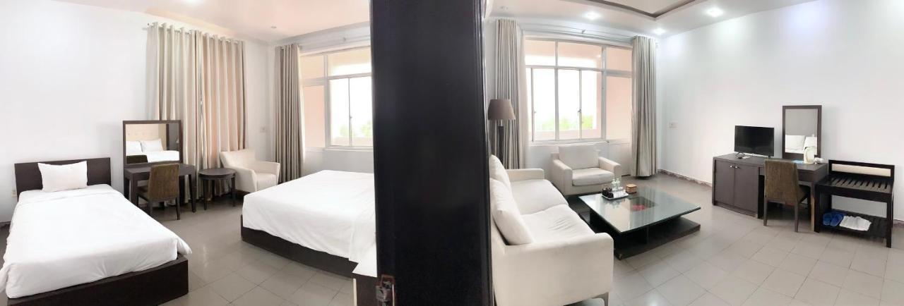 My Khe 2 Seafront Hotel Da Nang