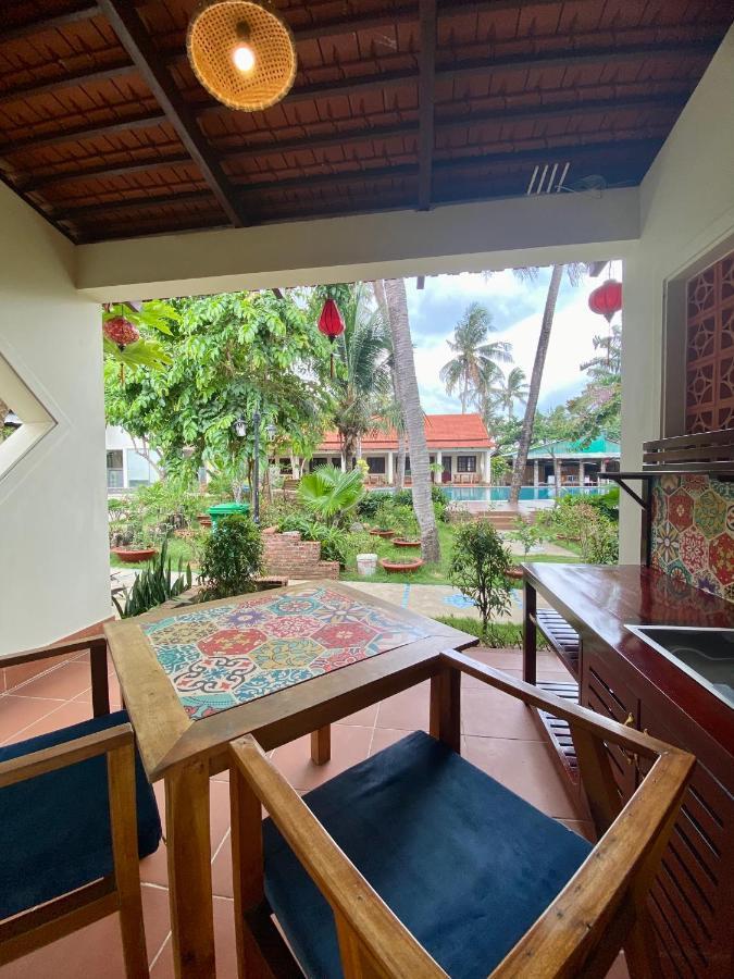 Resort Hula Hula Beachfront 3*