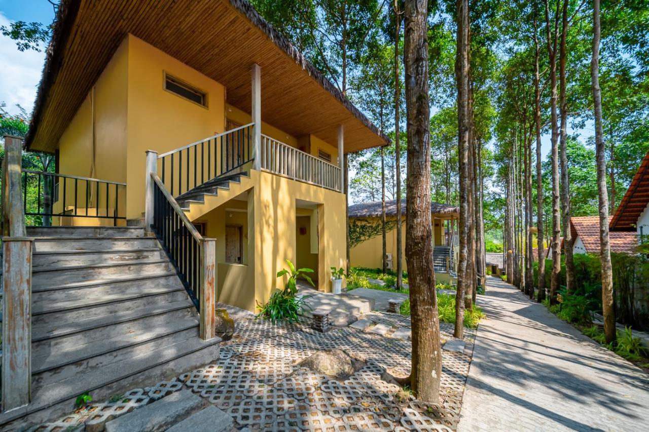 Resort Lahana & 4*