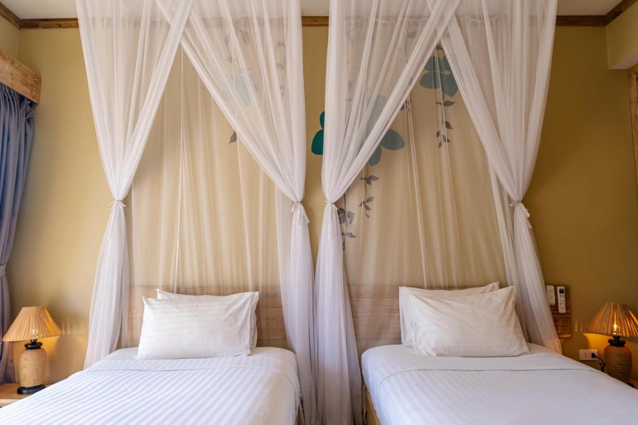 Resort Lahana & 4*