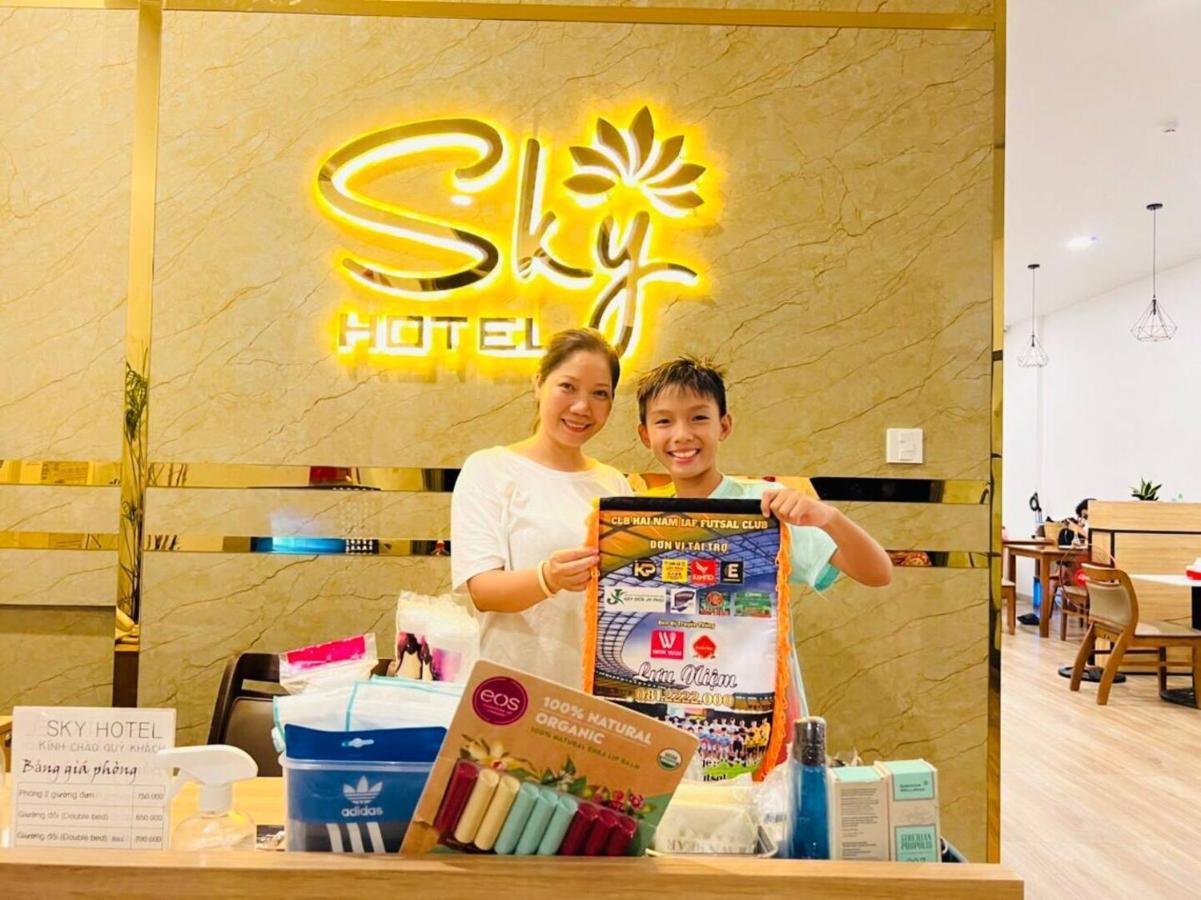 Sky Hotel *