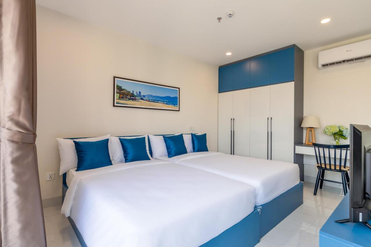 Aparthotel The &