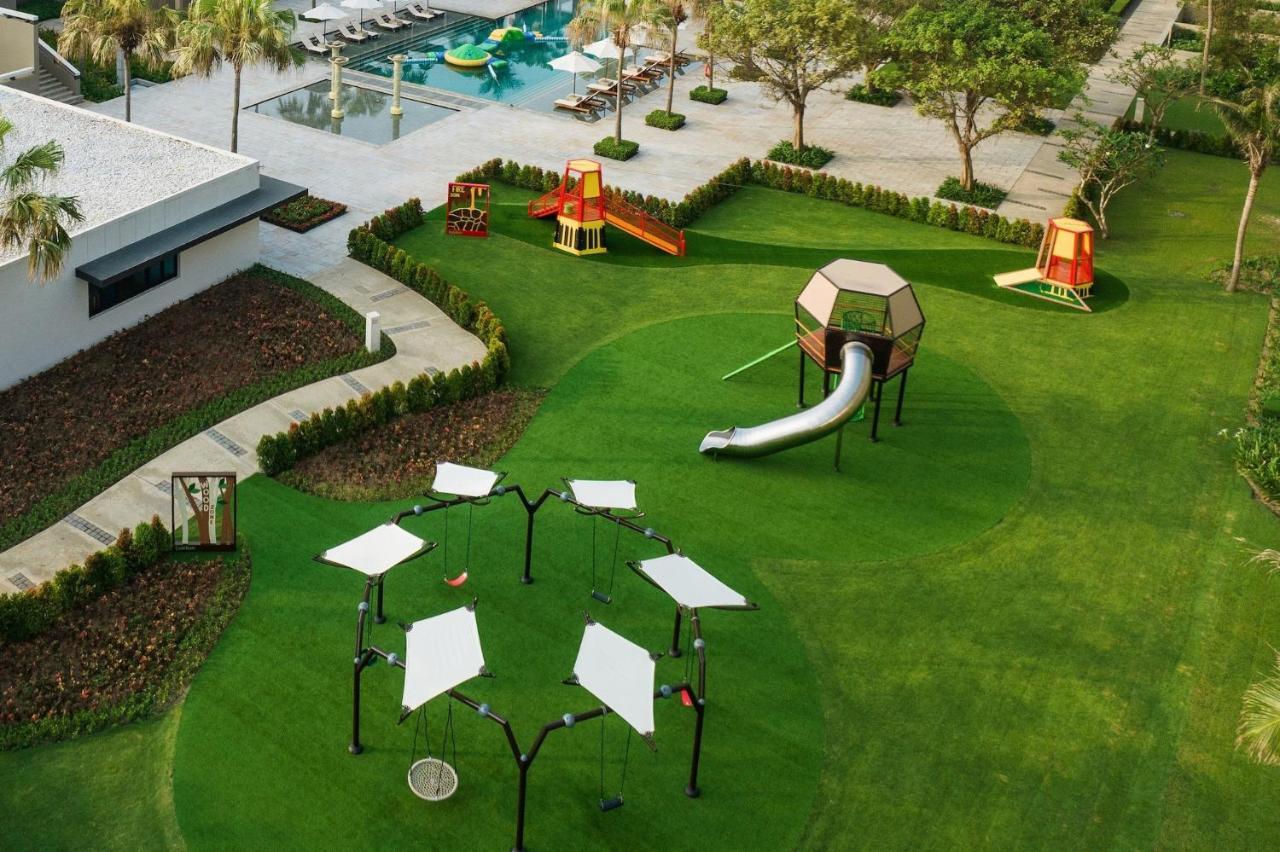 Hyatt Regency And Resort 5*