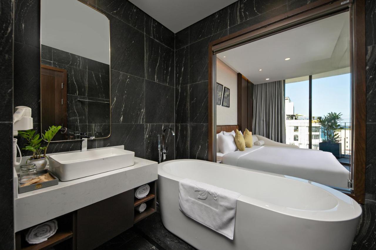 Golden Lotus Grand - Panoramic Rooftop Bar & Daily Afternoon Tea Hotel 4*