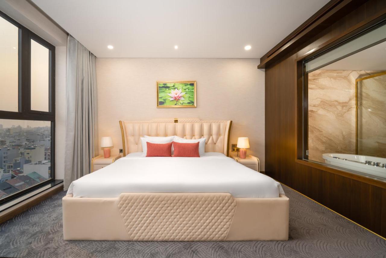 Hotel Golden Lotus Grand - Panoramic Rooftop Bar & Daily Afternoon Tea