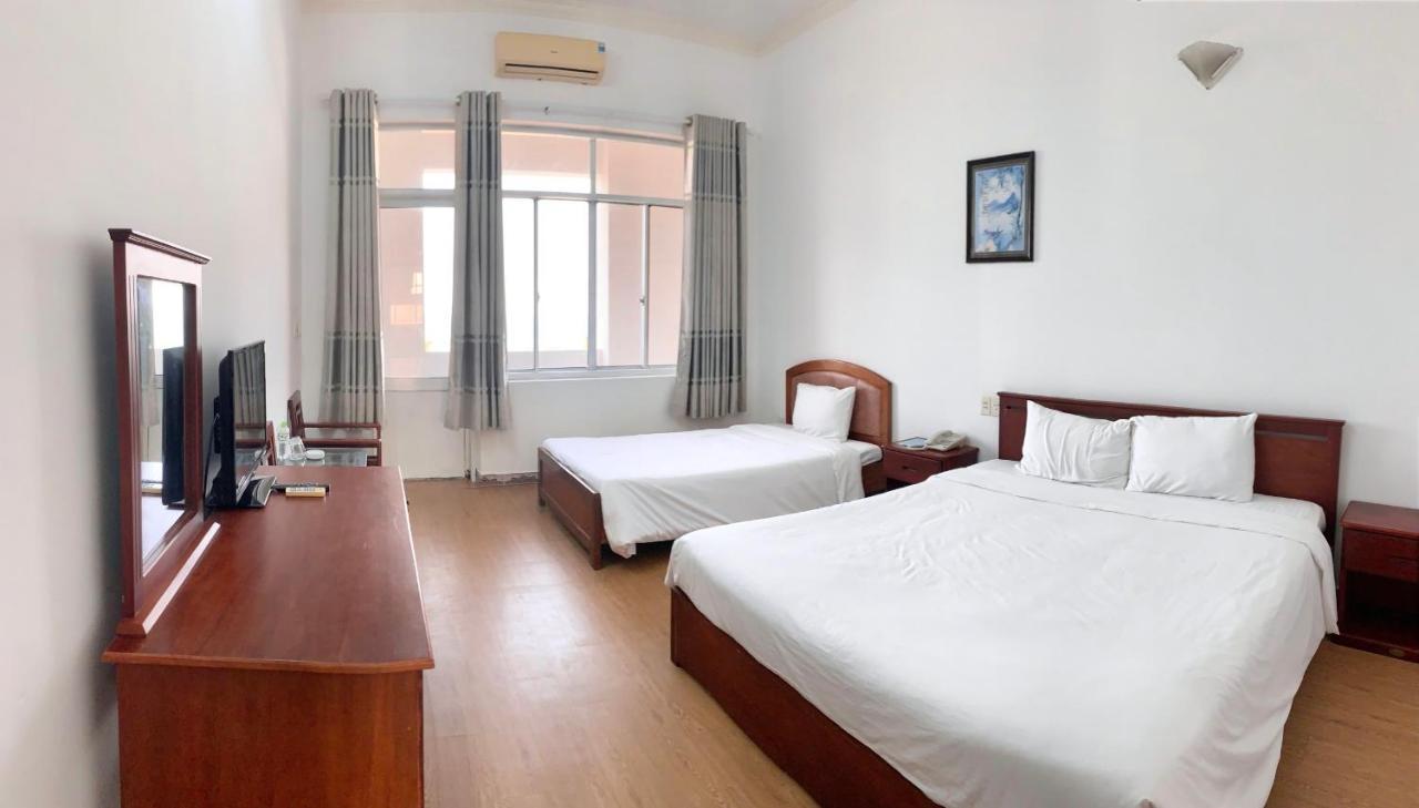 Hotel My Khe 2 Seafront 3*