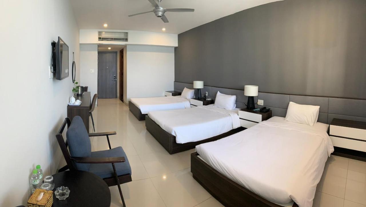 Hotel My Khe 2 Seafront Da Nang