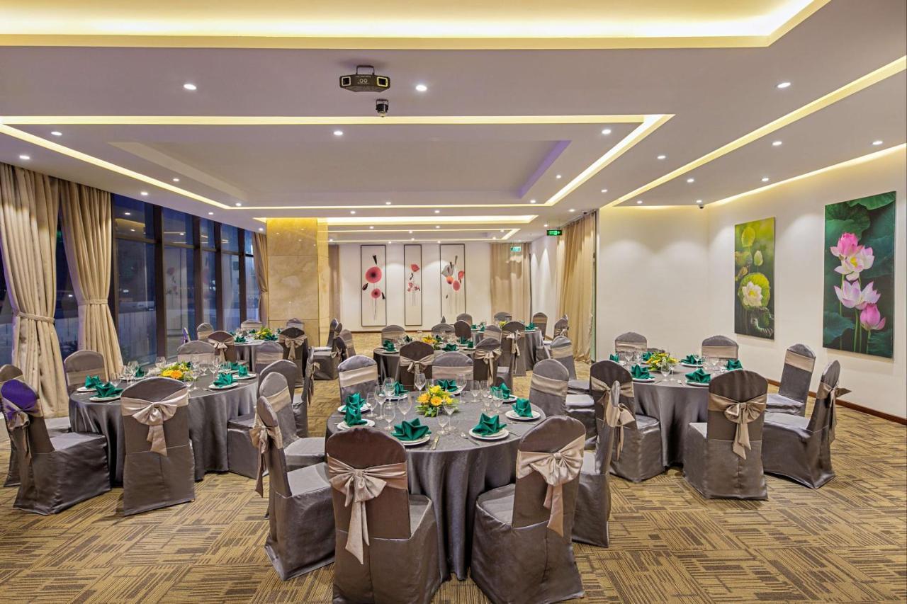 G8 Luxury And Hotel