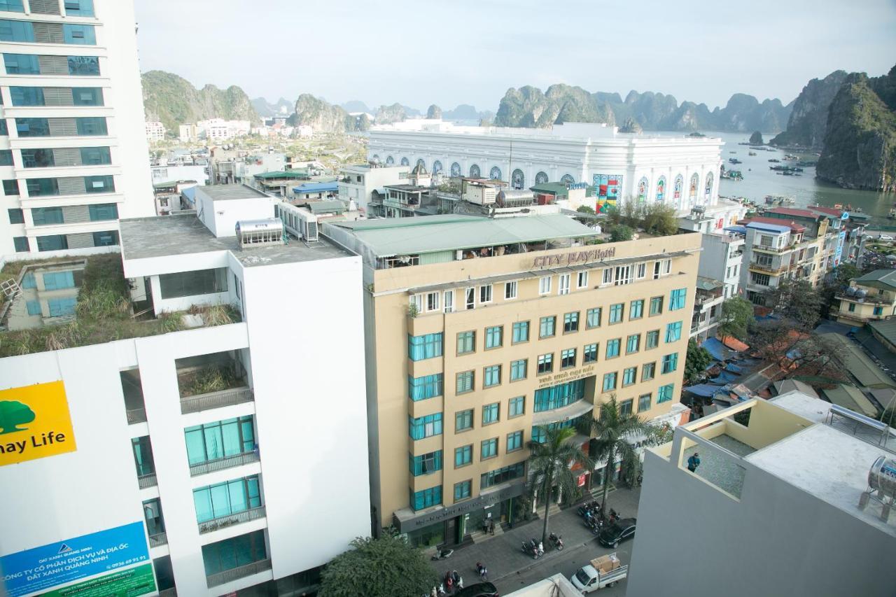 Bay Ha Long