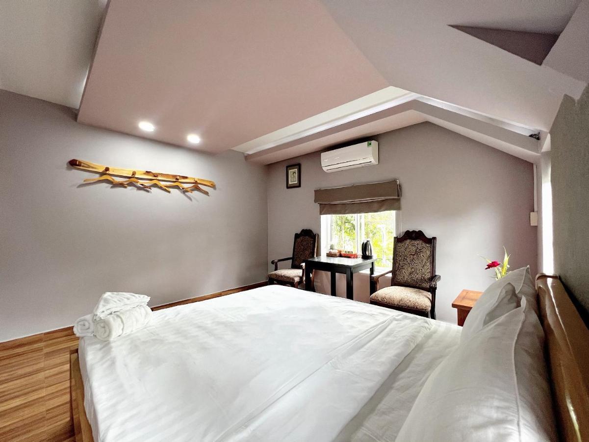 Hotel Lilac *