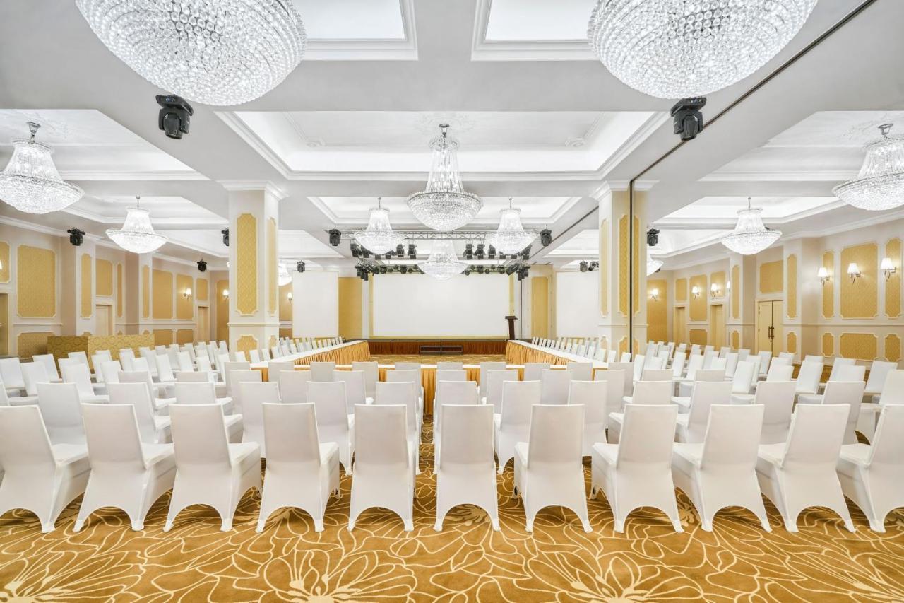 Four Points By Sheraton Hotel