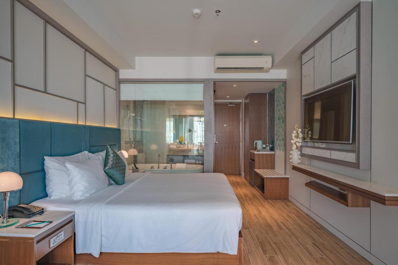 Hotel Seaesta 4*