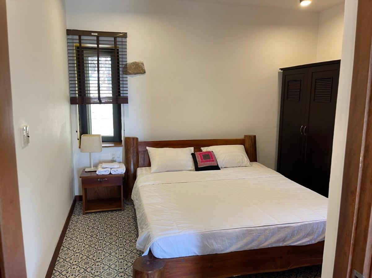 The Whispering Canopy Hotel