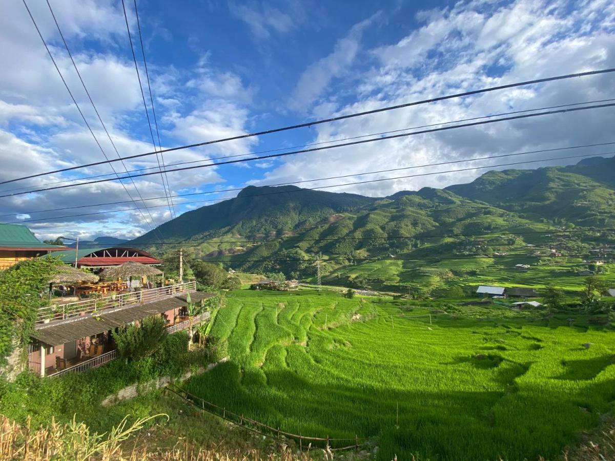 Hoa's Homestay *