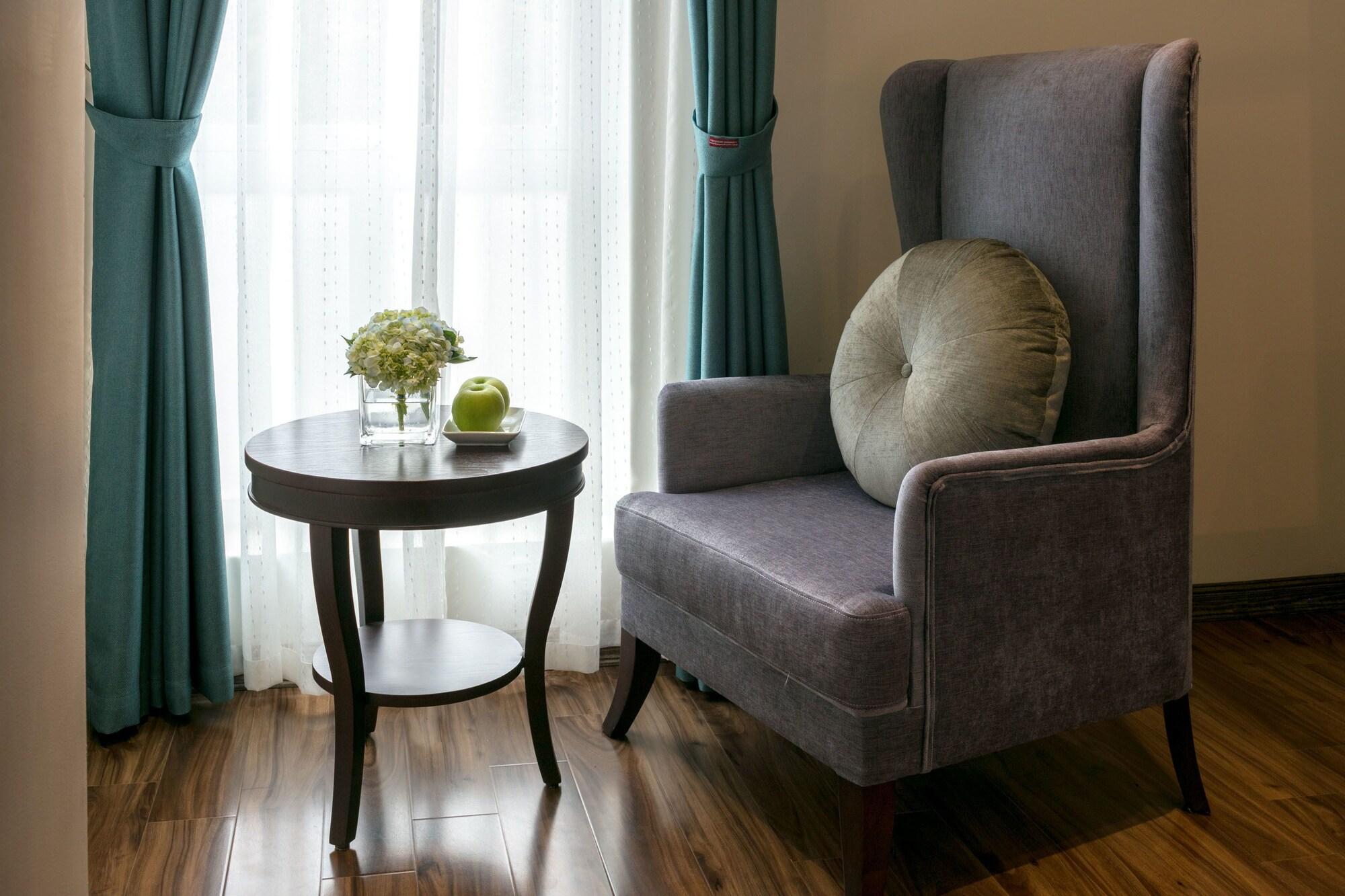 Serene Boutique & Hanoi