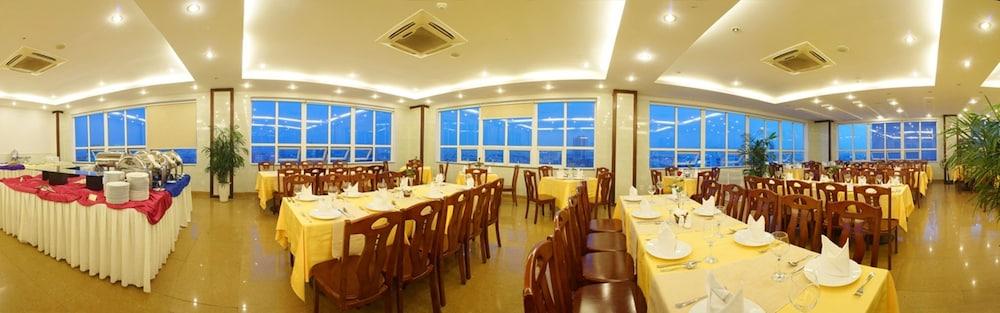 Vian Hotel