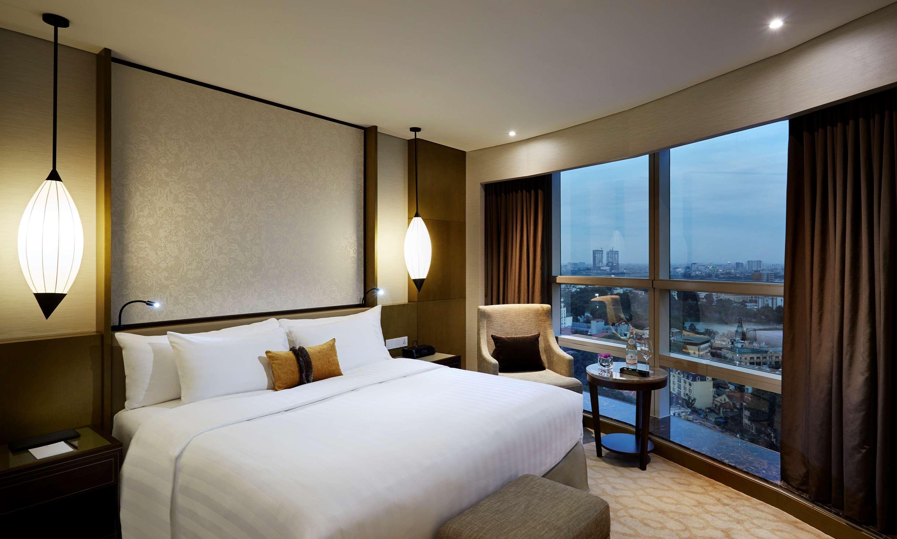 Melia Hà Nội