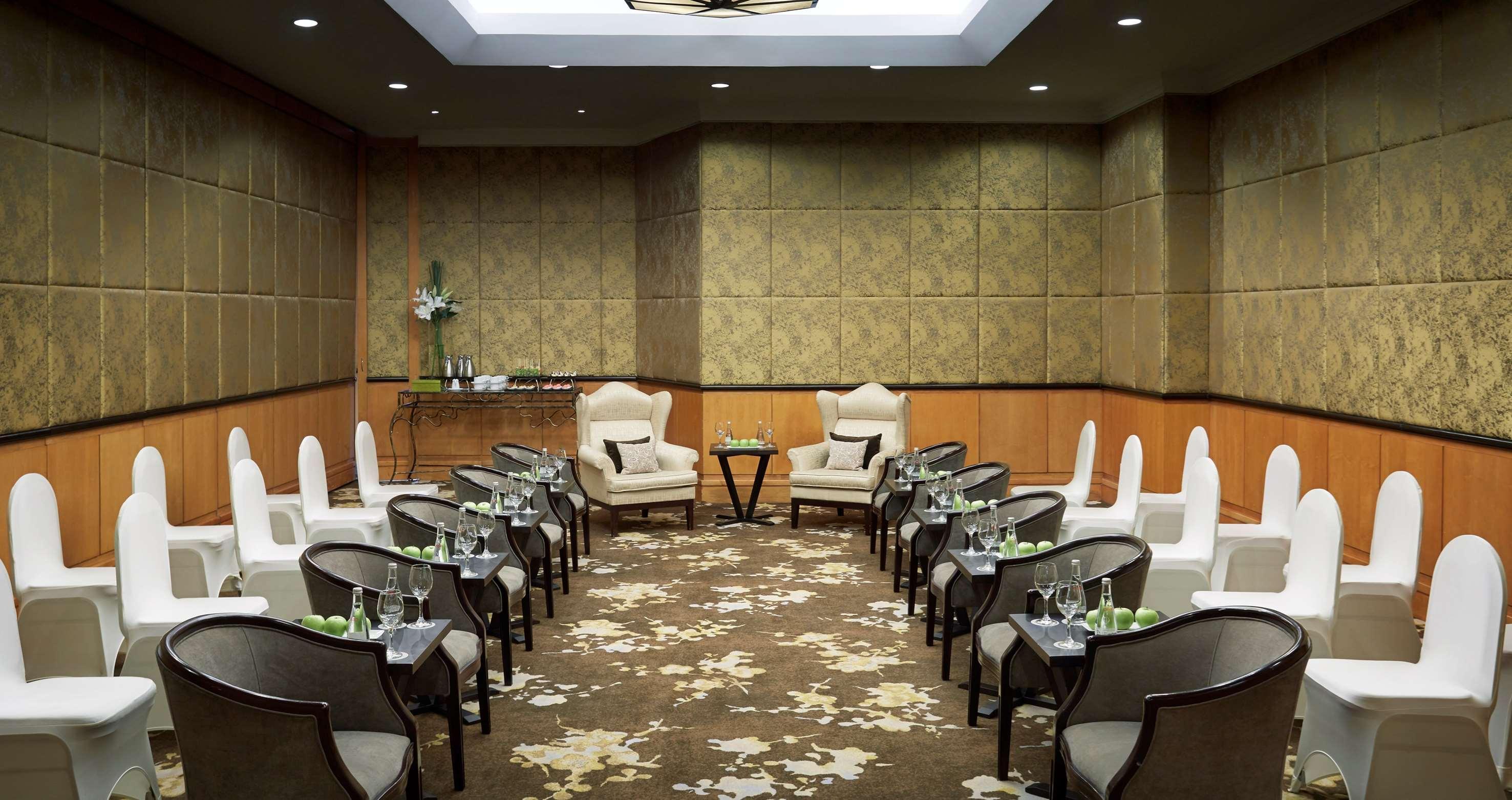 Melia Khách sạn 5*
