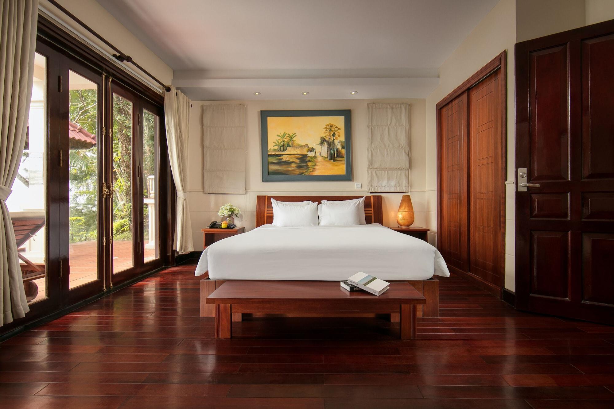 Dưỡng Sơn Trà 4*