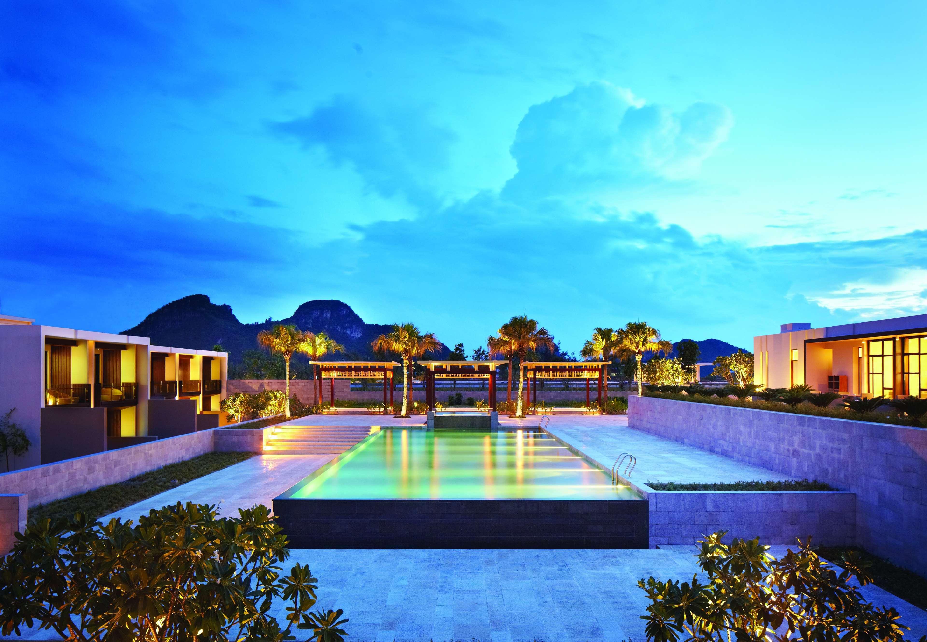 Hyatt Regency And 5* Da Nang