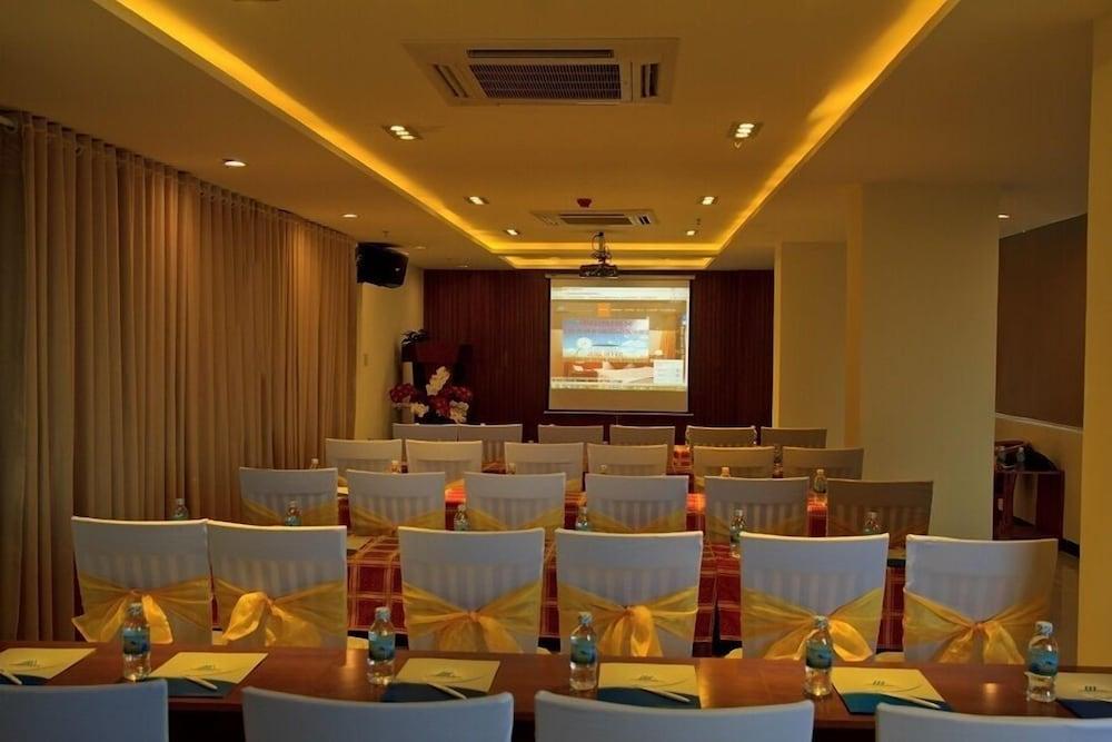 Wonderland Khách sạn